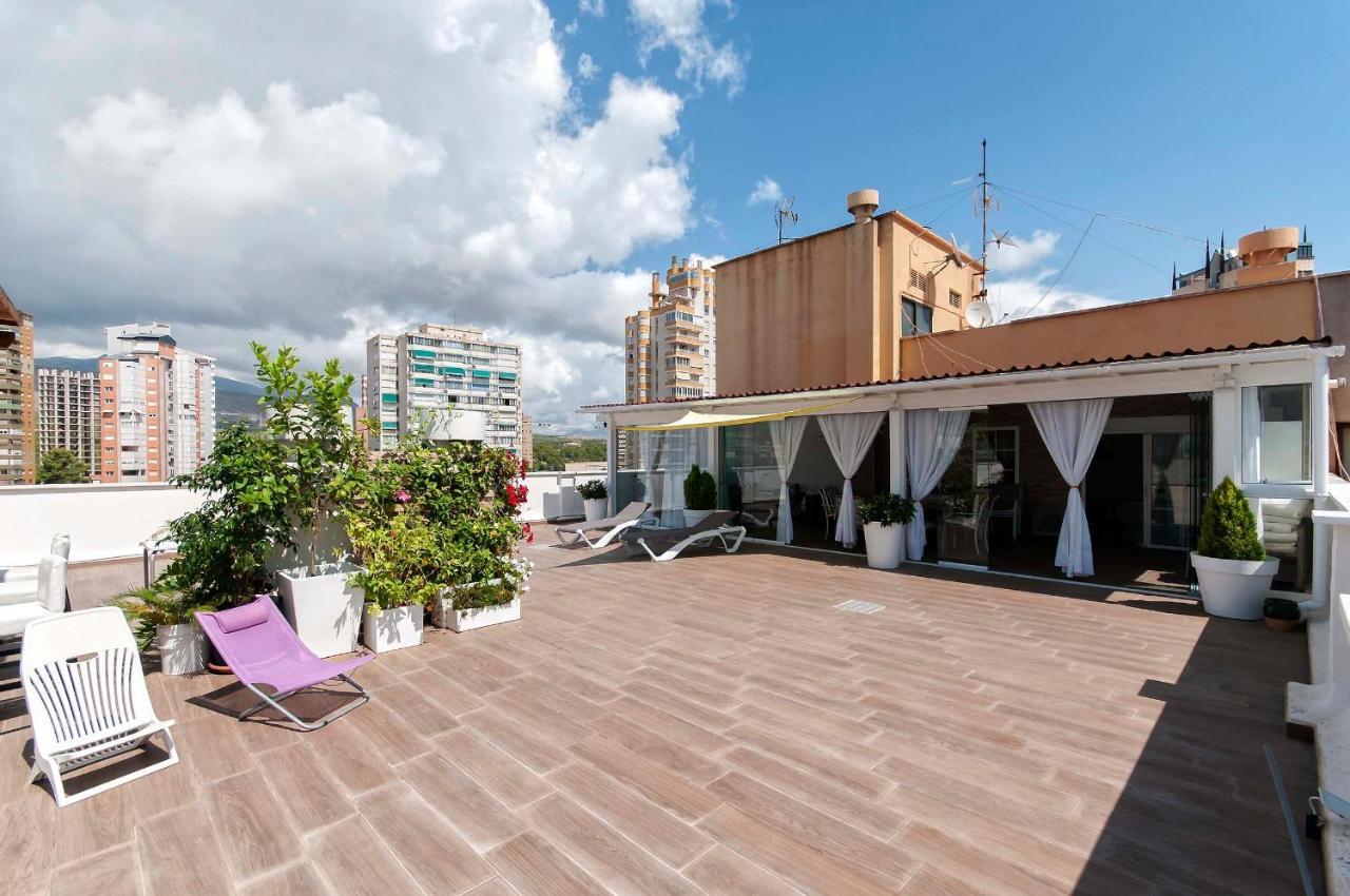 Atico Con Enorme Terraza Y Chill Out Particular Appartement Benidorm Buitenkant foto