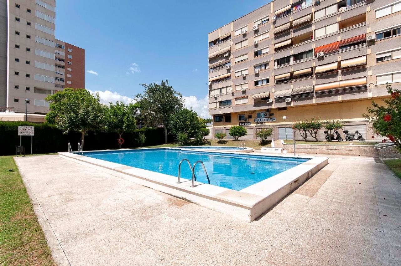 Atico Con Enorme Terraza Y Chill Out Particular Appartement Benidorm Buitenkant foto