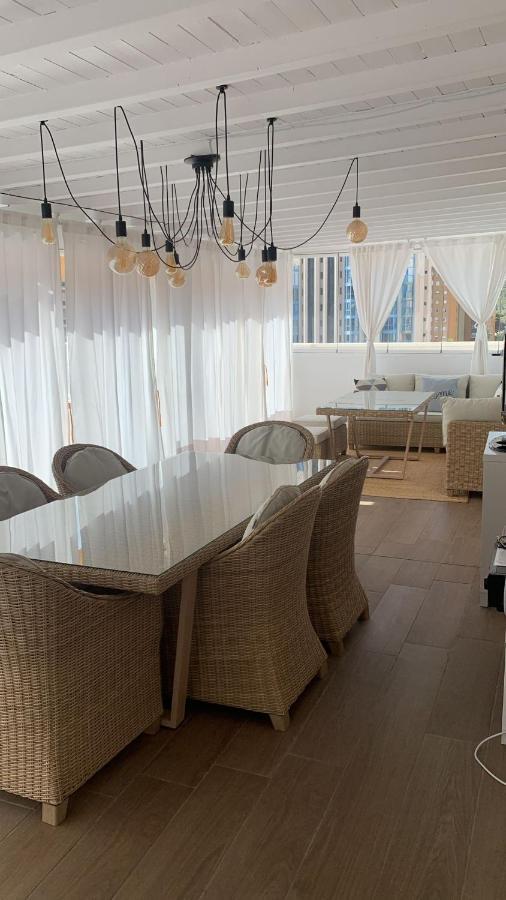 Atico Con Enorme Terraza Y Chill Out Particular Appartement Benidorm Buitenkant foto